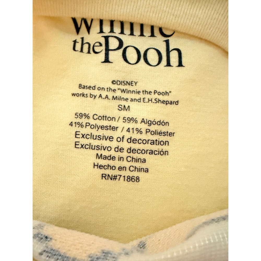 Disney Winnie the Pooh T-Shirt Women Medium Yellow Embroidered Bee Graphic Tee - Picture 10 of 15